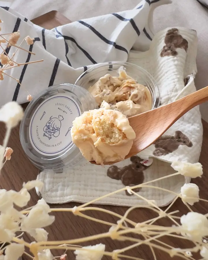 A spoonful of Shiori's banana pudding